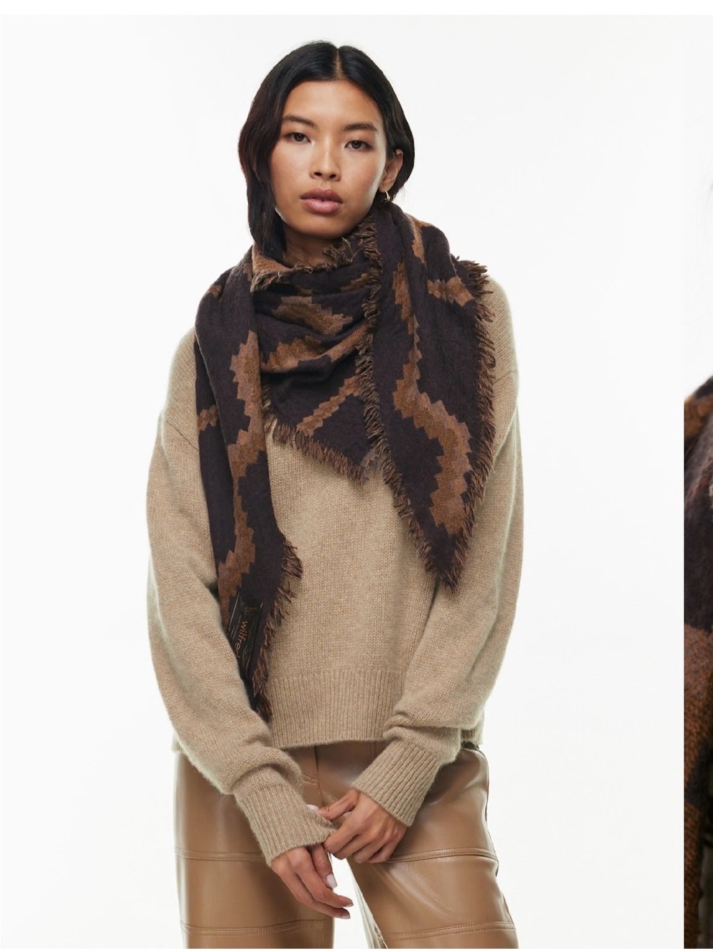 ARITZIA Wilfred Diamond Mosaic Triangle Scarf GUC